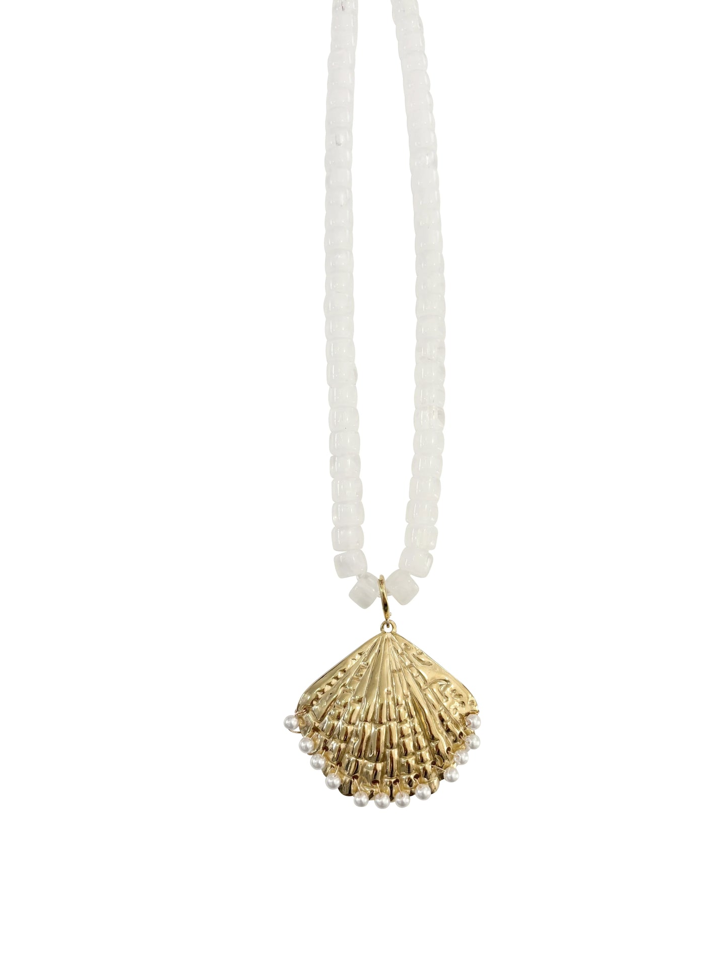 Gemelli Camila White Beaded Necklace with Pearl Shell